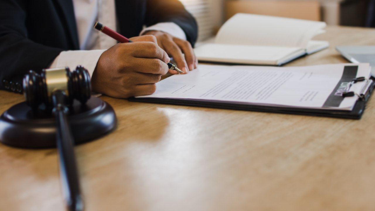 Rebecca Searfus 8 Does Having a Will Help You Avoid Probate? Here’s What You Need to Know